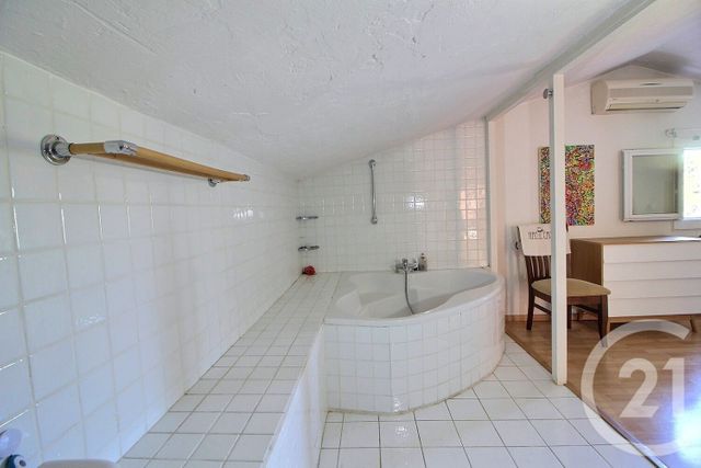 maison à vendre - 5 pièces - 142.0 m2 - MOUANS SARTOUX - 06 - PROVENCE-ALPES-COTE-D-AZUR - Century 21 Visa Immobilier