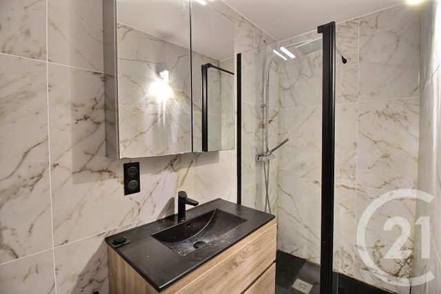 maison à vendre - 5 pièces - 141.31 m2 - CHATEAUNEUF GRASSE - 06 - PROVENCE-ALPES-COTE-D-AZUR - Century 21 Visa Immobilier