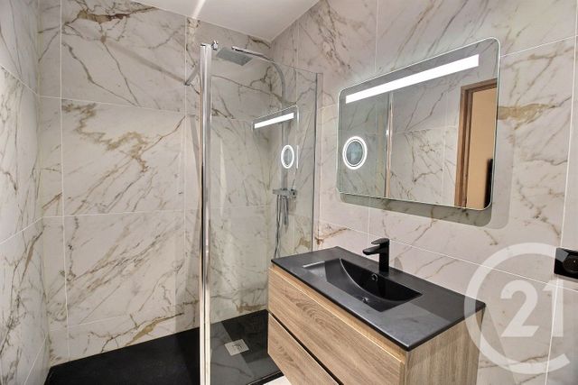 maison à vendre - 5 pièces - 141.31 m2 - CHATEAUNEUF GRASSE - 06 - PROVENCE-ALPES-COTE-D-AZUR - Century 21 Visa Immobilier