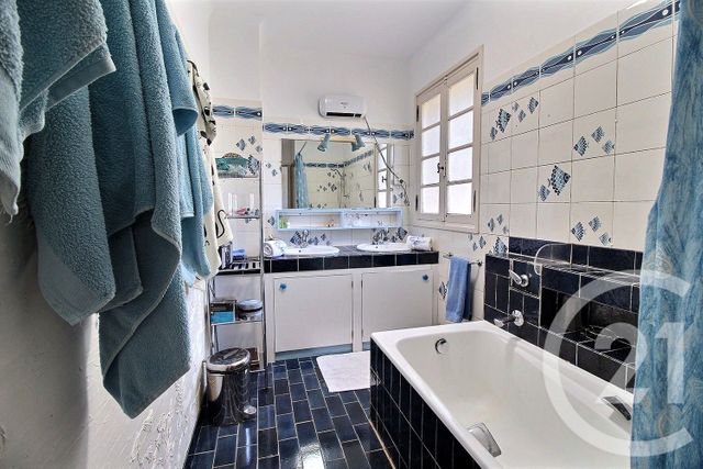 maison à vendre - 8 pièces - 196.05 m2 - VALBONNE - 06 - PROVENCE-ALPES-COTE-D-AZUR - Century 21 Visa Immobilier