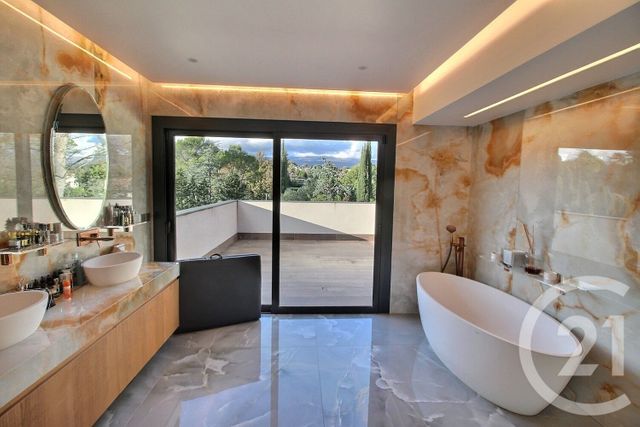 maison à vendre - 5 pièces - 175.0 m2 - VALBONNE - 06 - PROVENCE-ALPES-COTE-D-AZUR - Century 21 Visa Immobilier