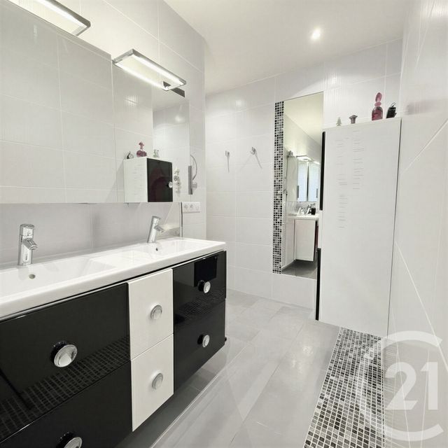 maison à vendre - 7 pièces - 203.65 m2 - VALBONNE - 06 - PROVENCE-ALPES-COTE-D-AZUR - Century 21 Visa Immobilier