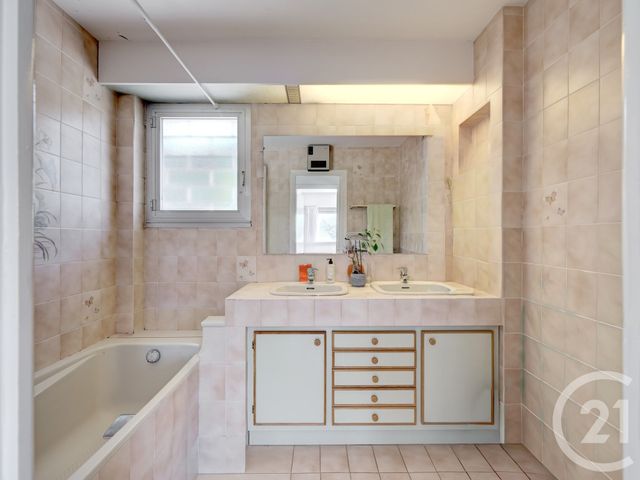 maison à vendre - 5 pièces - 210.0 m2 - VALBONNE - 06 - PROVENCE-ALPES-COTE-D-AZUR - Century 21 Visa Immobilier