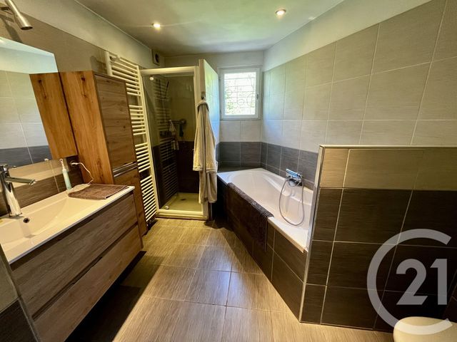 maison à vendre - 5 pièces - 128.0 m2 - CHATEAUNEUF GRASSE - 06 - PROVENCE-ALPES-COTE-D-AZUR - Century 21 Visa Immobilier