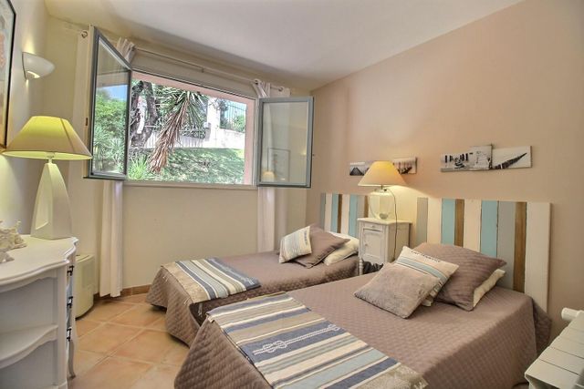 maison à vendre - 7 pièces - 227.0 m2 - VALBONNE - 06 - PROVENCE-ALPES-COTE-D-AZUR - Century 21 Visa Immobilier