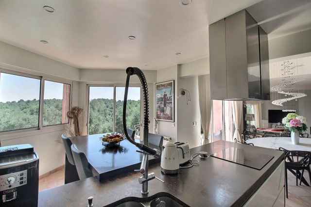 maison à vendre - 7 pièces - 227.0 m2 - VALBONNE - 06 - PROVENCE-ALPES-COTE-D-AZUR - Century 21 Visa Immobilier