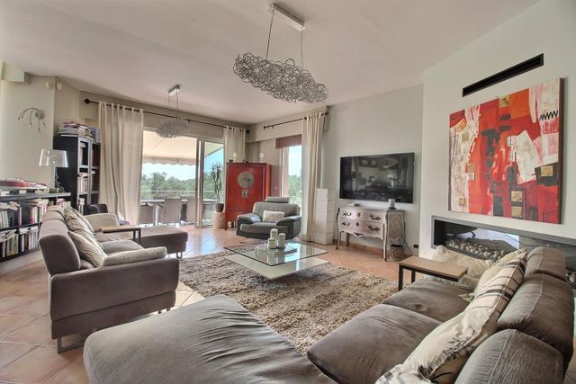 maison à vendre - 7 pièces - 227.0 m2 - VALBONNE - 06 - PROVENCE-ALPES-COTE-D-AZUR - Century 21 Visa Immobilier