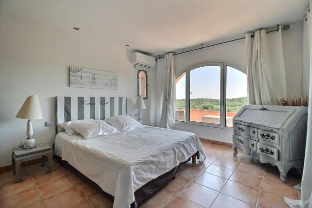 maison à vendre - 7 pièces - 227.0 m2 - VALBONNE - 06 - PROVENCE-ALPES-COTE-D-AZUR - Century 21 Visa Immobilier