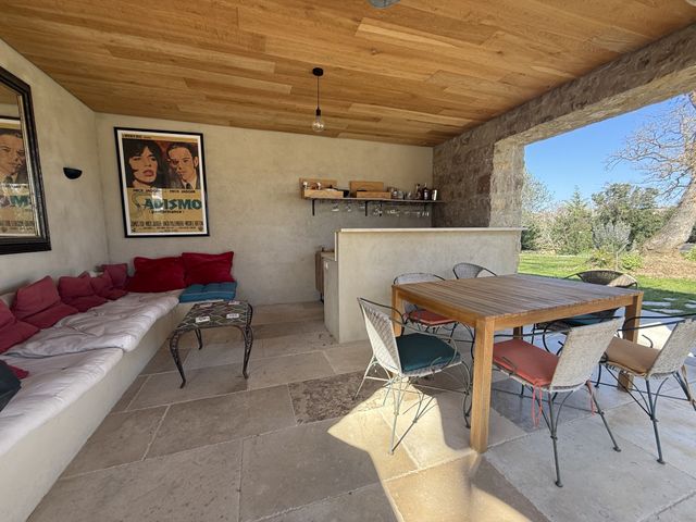 maison à vendre - 6 pièces - 200.0 m2 - CHATEAUNEUF GRASSE - 06 - PROVENCE-ALPES-COTE-D-AZUR - Century 21 Visa Immobilier