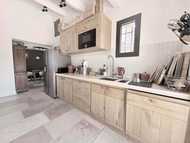 maison à vendre - 6 pièces - 200.0 m2 - CHATEAUNEUF GRASSE - 06 - PROVENCE-ALPES-COTE-D-AZUR - Century 21 Visa Immobilier