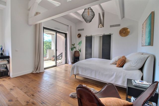 maison à vendre - 7 pièces - 293.28 m2 - VALBONNE - 06 - PROVENCE-ALPES-COTE-D-AZUR - Century 21 Visa Immobilier